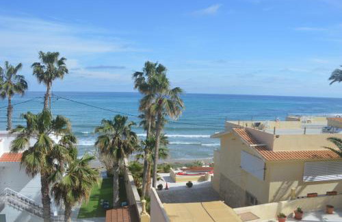 Espectacular Suite Privada a pie de playa y mar en CHALET ROQUETES - Foto 46
