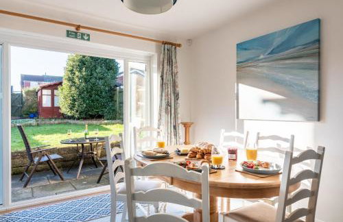 Port View House 3-Bedroom Self Catering Family Home with Garden Near Cardiff - Foto 1