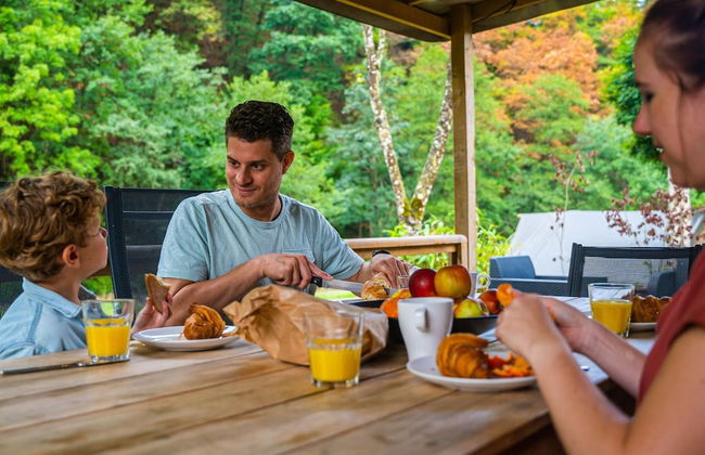 Modern Chalet in a Holiday Park - Photo 18