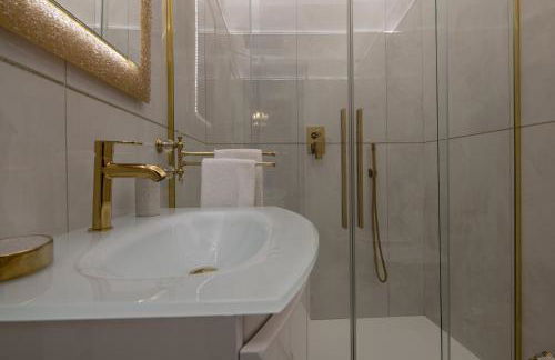 FASHION APARTMENT GOLD Bologna with JACUZZI & CAR GARAGE - Foto 6