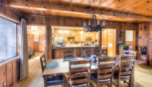 Zephyr Cove Cabin - Walk to Lake and Beach - Foto 5