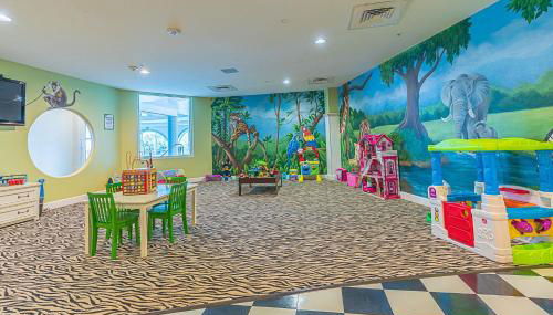 Oceanfront Diamond Beach Condo with views tons of amenities and indoor pool - Foto 3