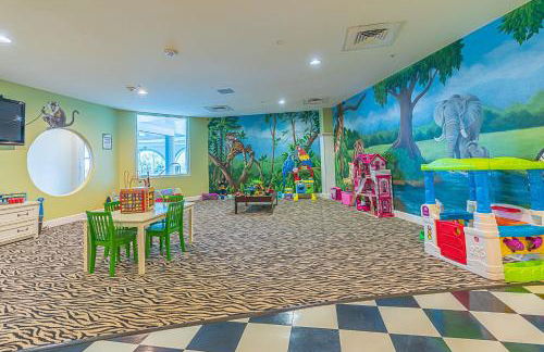 Oceanfront Diamond Beach Condo with views tons of amenities and indoor pool - Foto 3