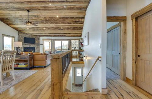 Luxe Cabin w/Hot Tub and Amazing Views - Foto 5