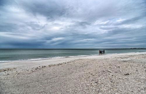 Unit 3 Blocks Gulf to Beaches Historical Museum! - Foto 25