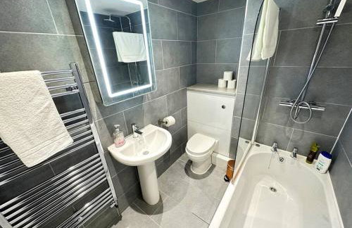 Hazel 1-Bedroom Flat, Parking, WIFI, Prime location, Close to Blenheim Palace & Oxford - Foto 18