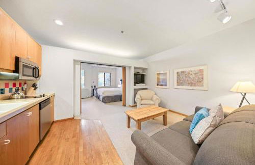 Palisades Tahoe Lodge Rentals Studio #249 - Foto 9