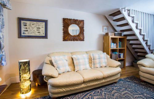 Old Post Office - Photo 4