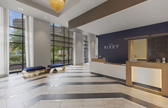 Placemakr Marymount Ballston - Photo 4