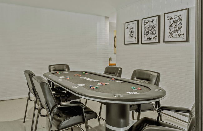 Mountain Mindset by Avantstay Pool Hot Tub Game Room Firepit - Photo 20