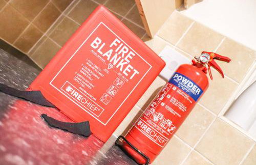 3Bedroom EnSuite SofaBed Sleeps upto 6 Contractors Families Long or Short Stay Free Parking WIFI - Foto 3