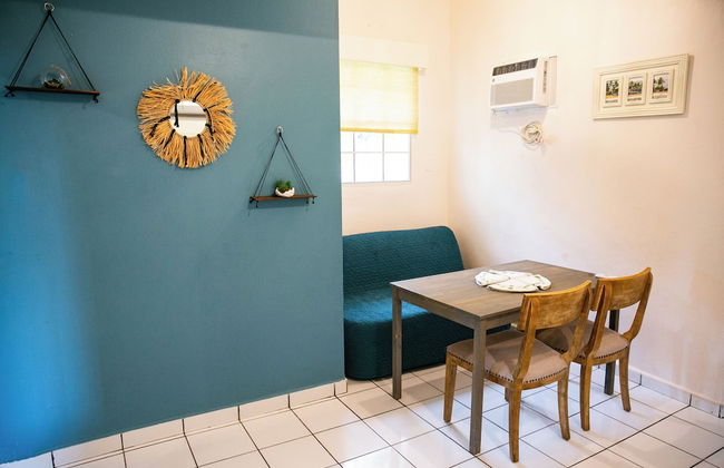 Numero Uno Beach Apartments - Photo 43