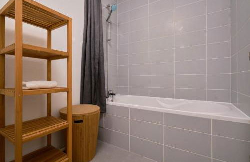 Appartement proche métro & 2 balcons + parking - Foto 22