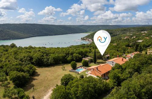 Pool House In Greenery - Happy Rentals - Foto 56