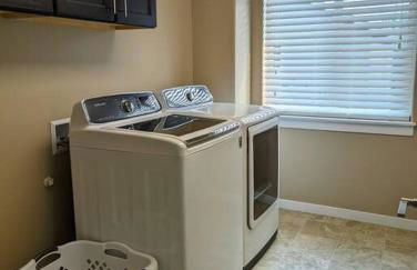 Spacious 3-bedroom home with outdoor space - Photo 29