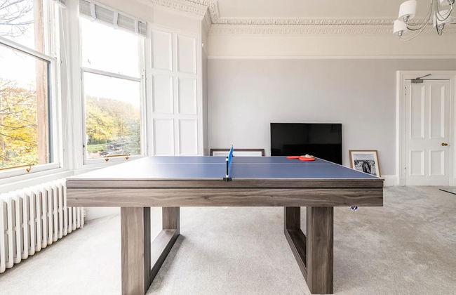 Stunning 5 Bedroom Large Apartment With Parking - Foto 31