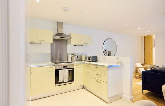 The Gwendolen Retreat - Inviting 2bdr Apartment With Balcony - Foto 12