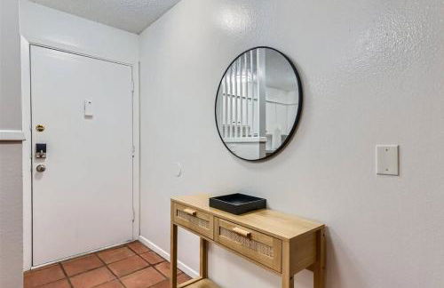 2B Getaway - Sleeps 6 - Pool, Pkg - Walk Dtwn - Foto 22