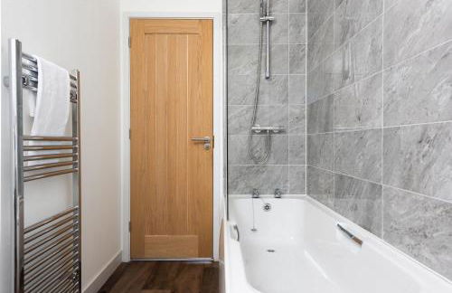 Forget Me Not Lodge - Hot Tub and Free Parking - Foto 15