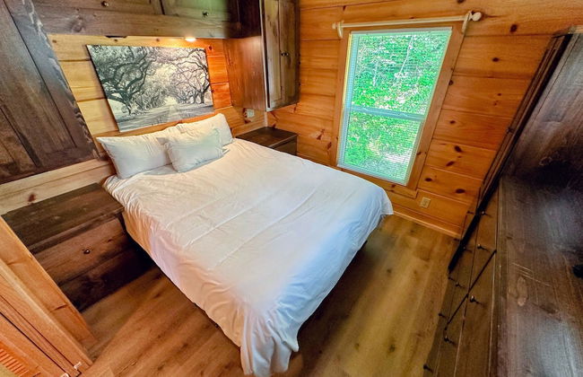 B11 NEW Awesome Tiny Home With A C Mountain Views Minutes to Skiing Hiking Attractions - Photo 13