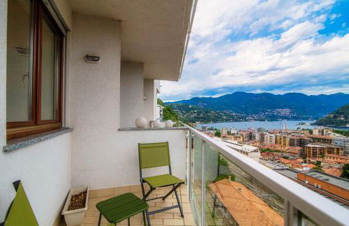 Bird's Eye View - by MyHomeInComo - Foto 2