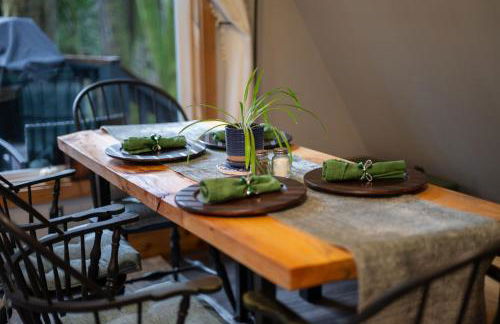 Secluded Forest Cabin with Hot Tub and Private Waterfall - Foto 18