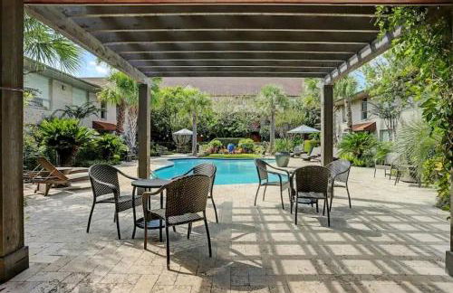 Saltwater Pool 2BR Near Galleria Walkable, Stylish & Central Marquee Uptown - Foto 6