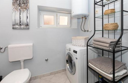 1 Bedroom Nice Home In Rogotin - Photo 25