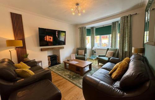 8min to City, Hot Tub House, Fire Pit, Free Parking - Foto 15
