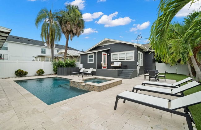 Soho Serenity by Brightwild Pool Hot Tub - Foto 1