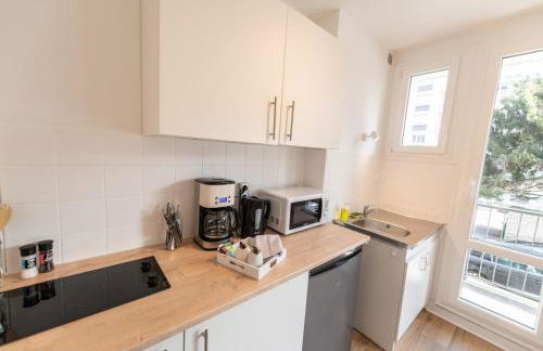 LE DAUPHIN - Place parking privée gratuit - WIFI et TV - Foto 15