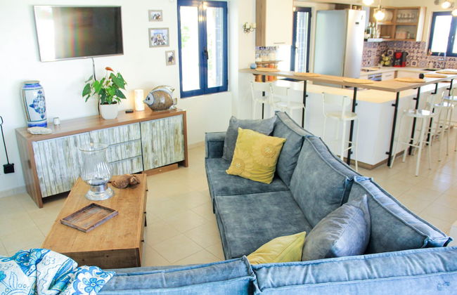 Villa Stefania with Pool - Photo 15