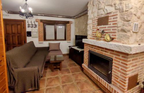 Alameda II con CHIMENEA Salòn y BARBACOA en patio - Foto 14