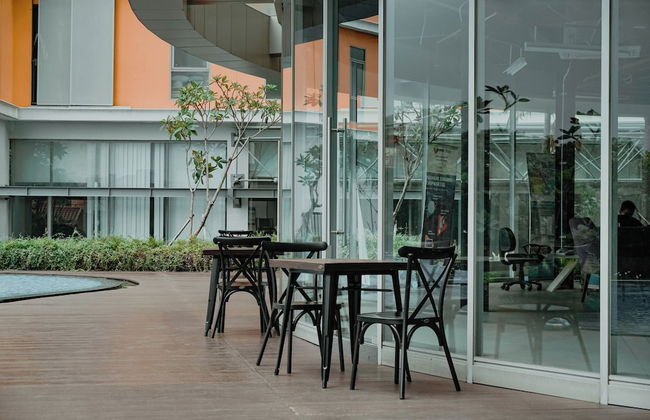 Fully Furnished 2BR Apartment at Pejaten Park Residence - Photo 21