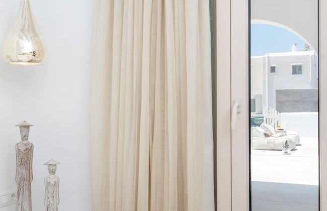 Naxian Lounge Villas - Photo 10