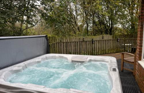 Blaydonburn - Sleeps 4,5 - Parking - Hottub - Yard - Foto 2