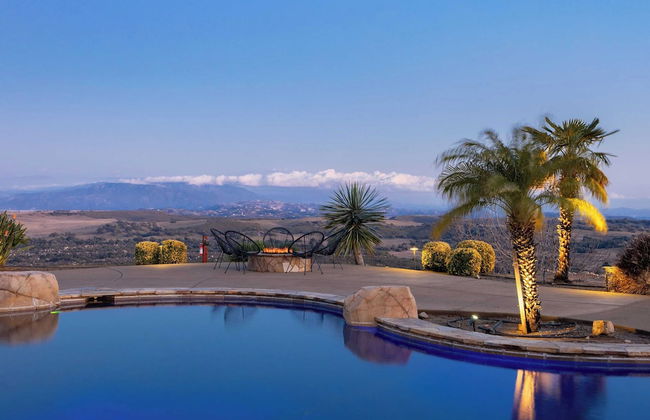 Colina by Avantstay Secluded Mountain Top Oasis w/ Pool, Hot Tub & Putting Green! - Foto 58