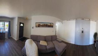 Luna's Cozy Private Hosted Suite with Fireplace and 2 Bedrooms - Foto 5