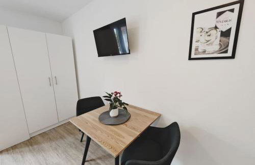 TiCasa BLACK-Zentral-Outlet-Aufzug-Stylisch-Unique - Foto 10