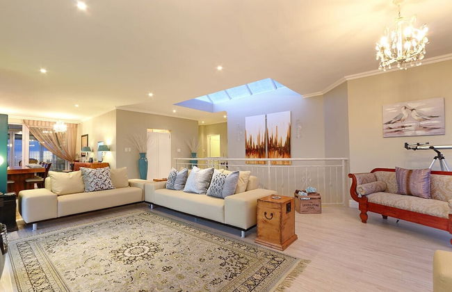 Bayview 30 - Photo 2