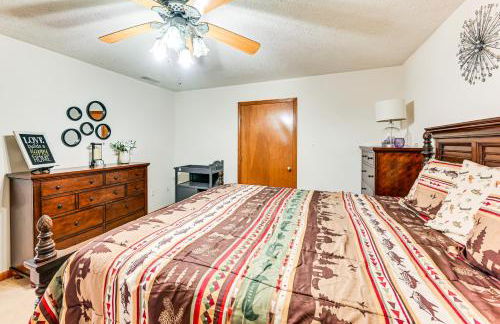 Spacious Retreat with Deck 14 Mi to Nolin Lake! - Foto 27