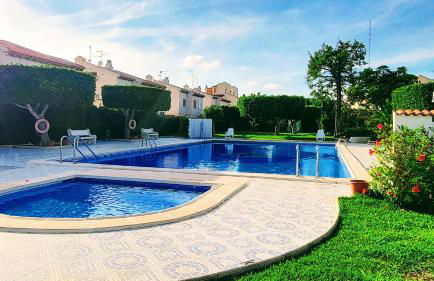 Spanish Apartment With pool - Foto 1