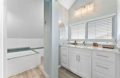 Beach house with game room just minutes from beach - Foto 27