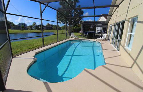 Lakefront Villa with private heated pool - Foto 34