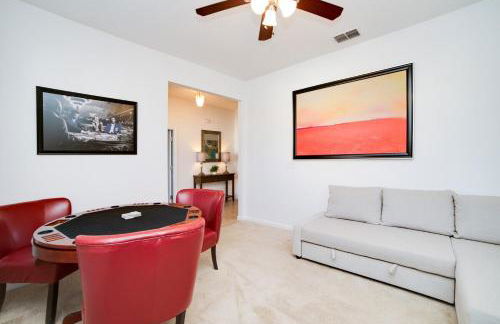 Sunny Villa, 6bd, 5ba, South facing pool and hot tub - Foto 34