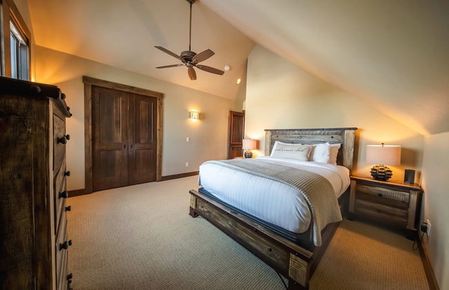 Wilderness Club Lakefront Lodge - Photo 4