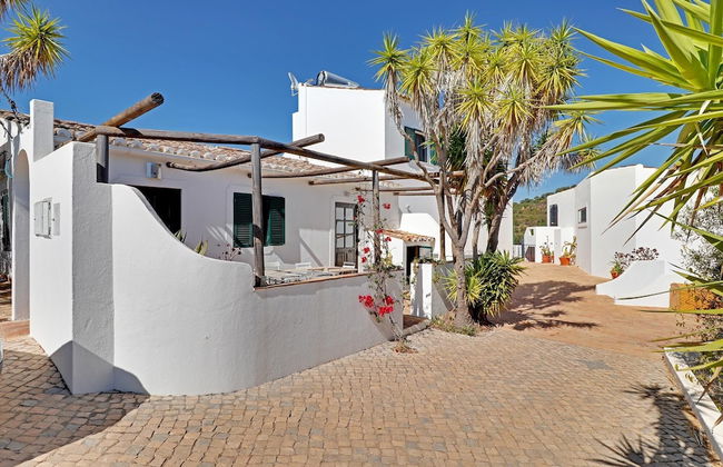 Villa Eiras Altas Grande by Portucasa - Foto 1