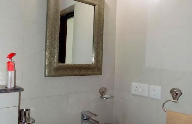 Modern Apartment near Club Cabana- CM035 - Photo 18