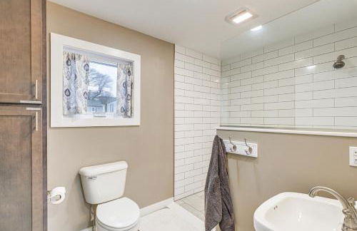 Cozy Maine Getaway Covered Deck, Walk to Beach! - Photo 14