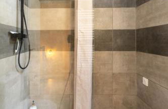 Maison de ville avec terrasse Proche métro - Photo 17